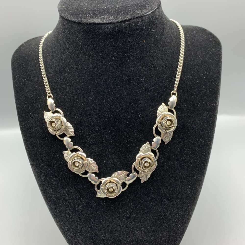 Rare Vintage Silver-tone 5 Roses Choker Necklace with Rhinestone Centers